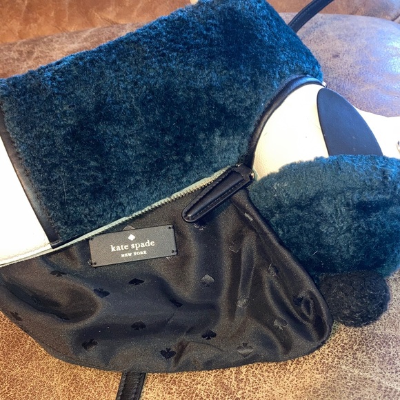 Kate Spade (RARE) Cute Dog-Shaped Handbag with Black Strap - Picture 7 of 11